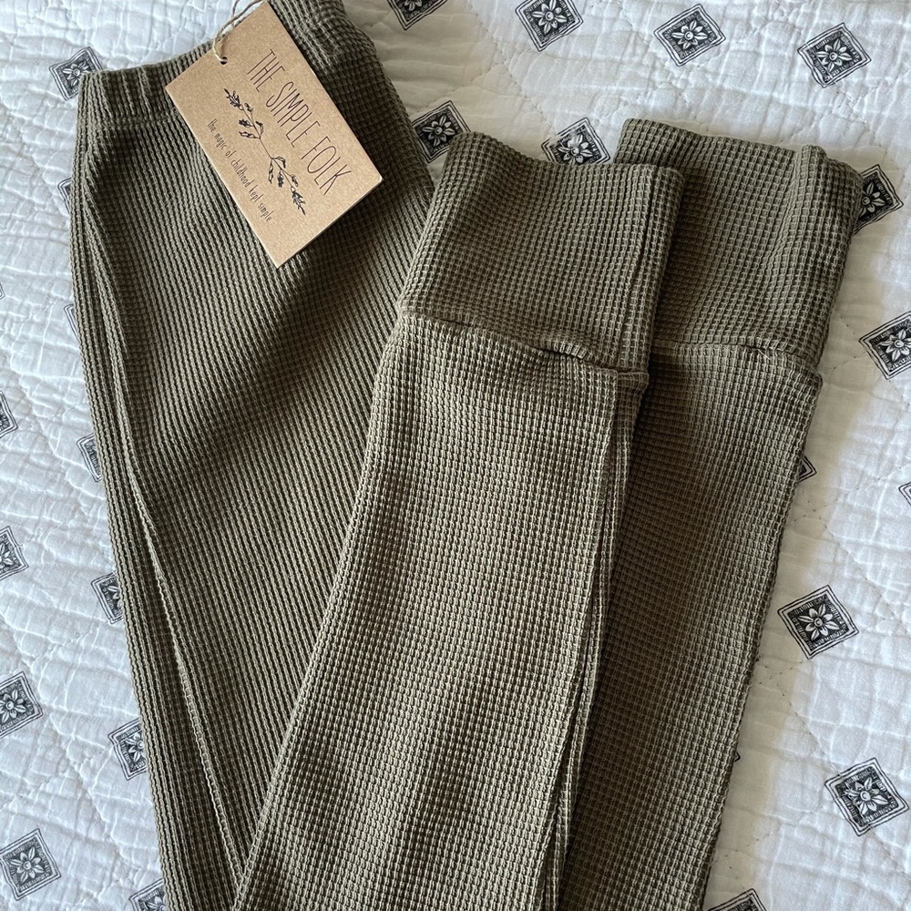π The Simple Folk waffle leggings in olive - Picture 3 of 4